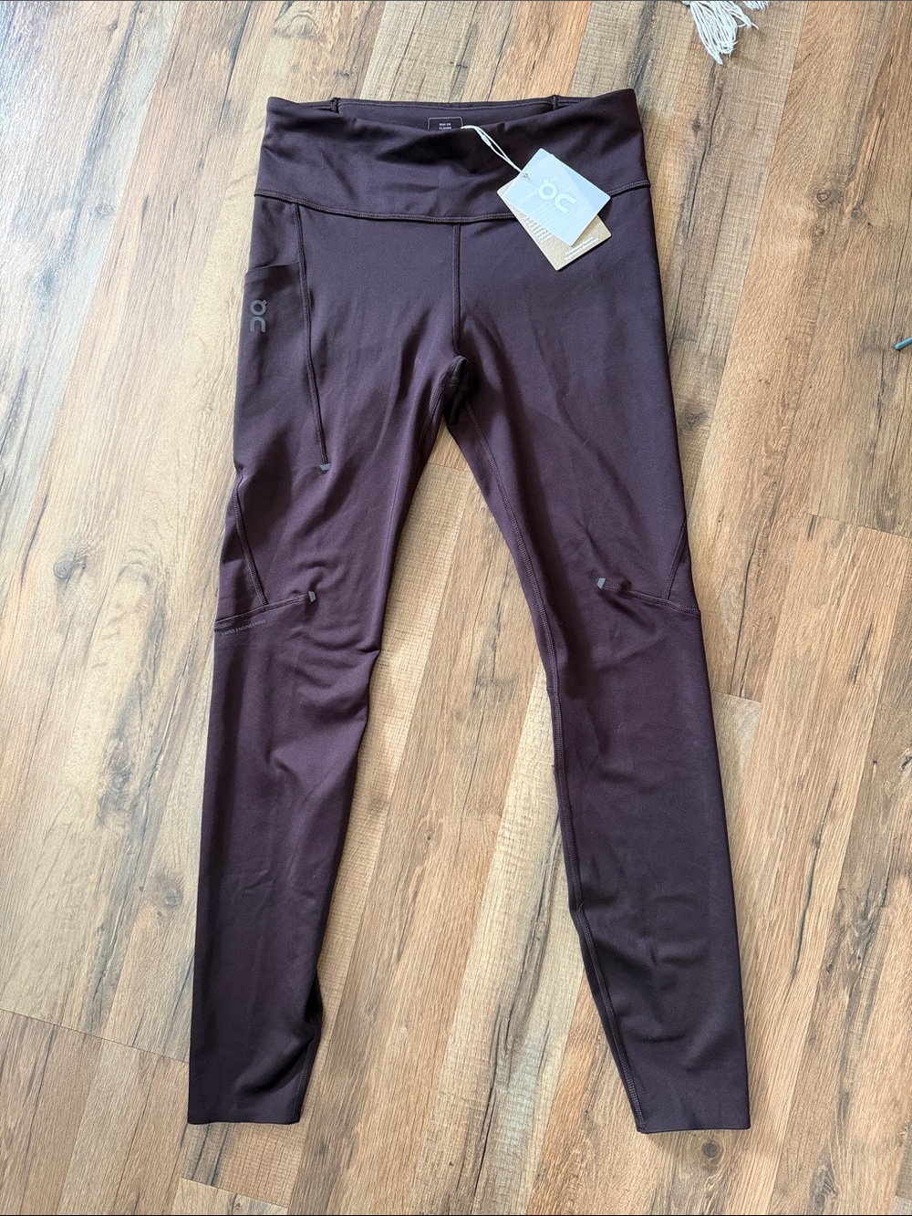On Cloud Leggings (NWT)